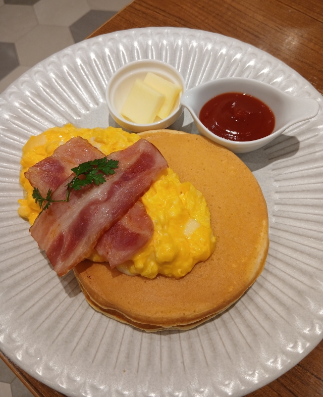 とろけるチーズエッグ